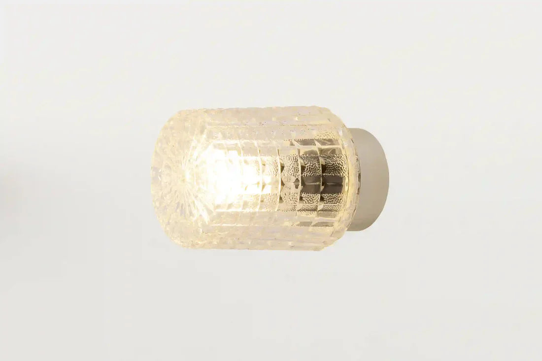 WALL LIGHT