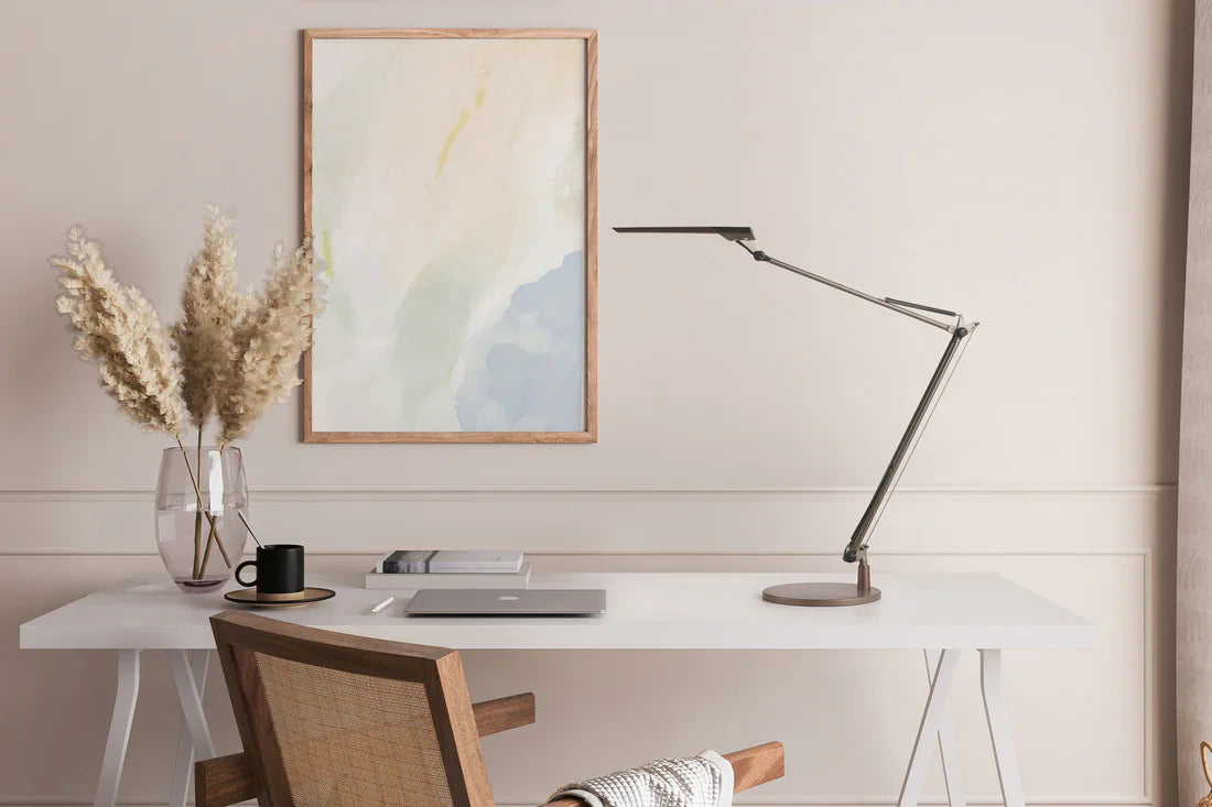 DESK LIGHT